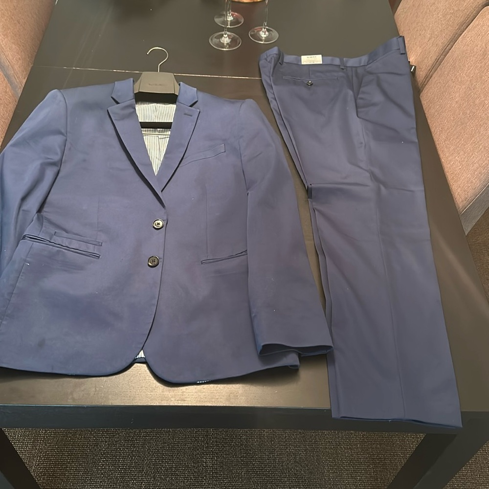 Express men’s dark navy suit - pants are brand new with tags
